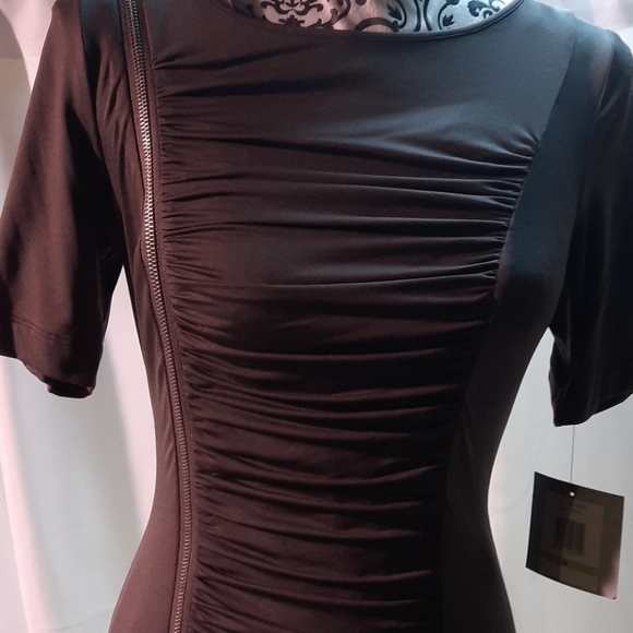 Dress - Picture 8 of 9